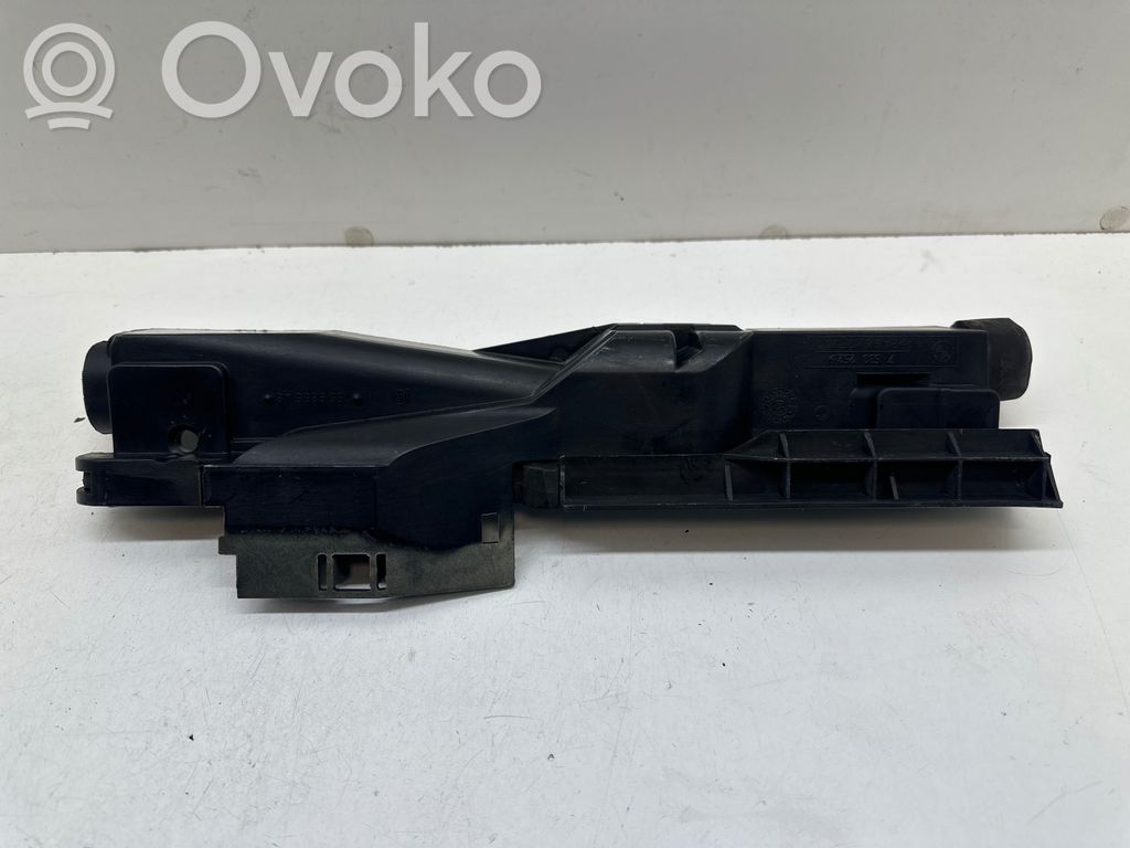 BMW Z4 E85 E86 Radiator mount bracket 