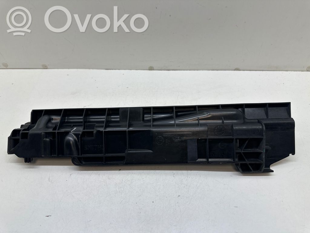 BMW 3 E90 E91 Radiator mount bracket 