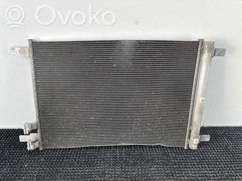 Volkswagen Caddy Skraplacz / Chłodnica klimatyzacji 