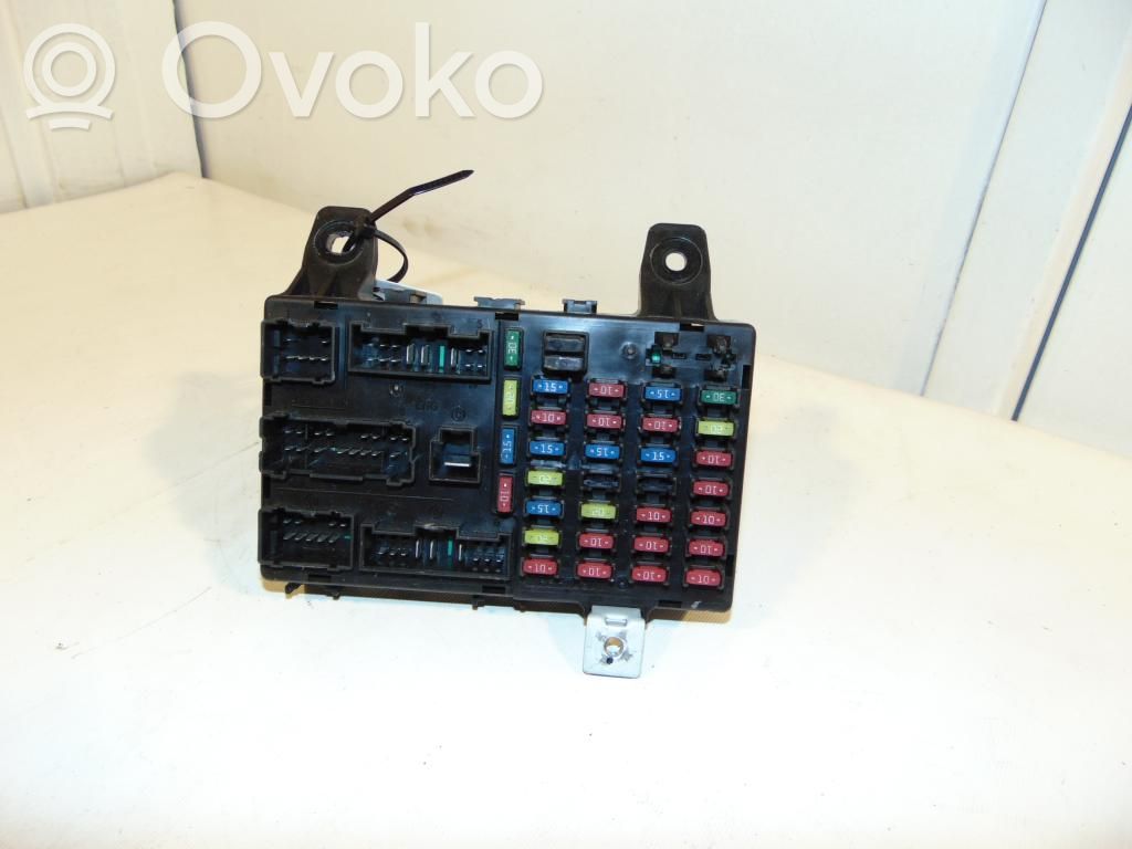 Módulo de fusible   911981C001