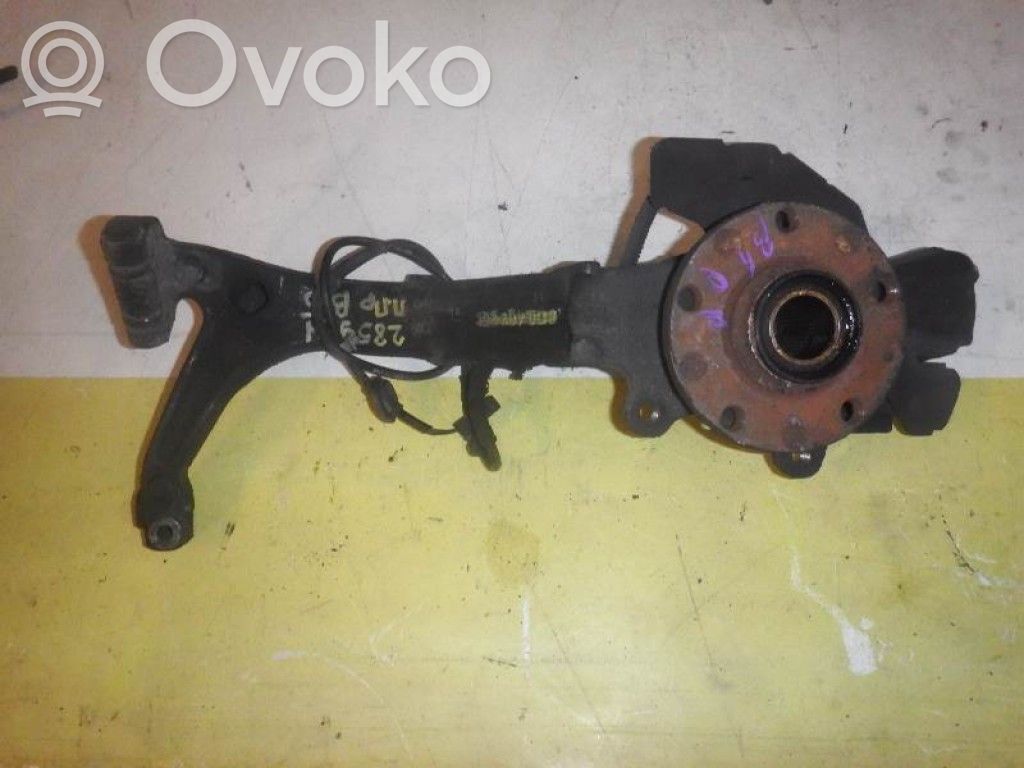 Achsschenkel vorne   8D0407258AR,8D0407254C