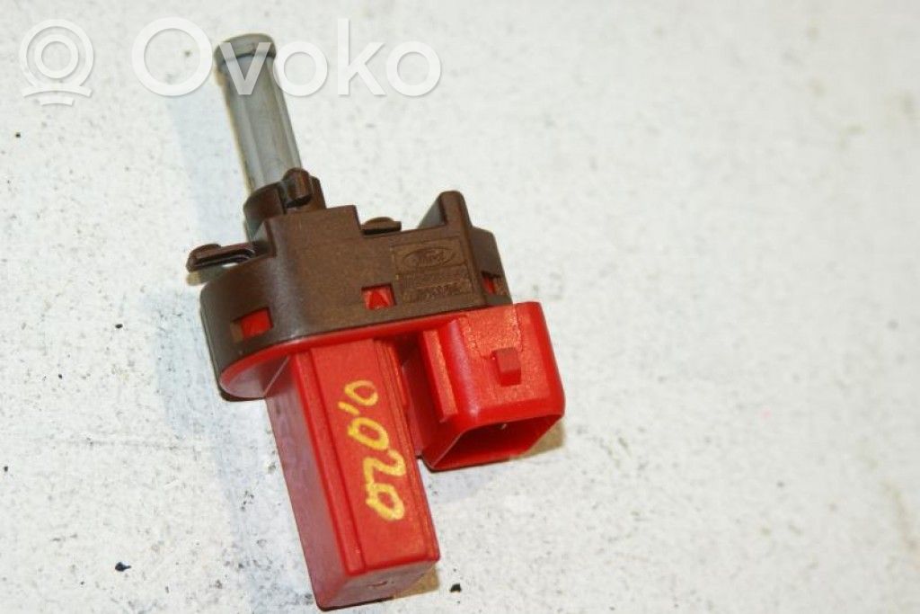 Ford Mondeo Mk III Clutch pedal sensor 