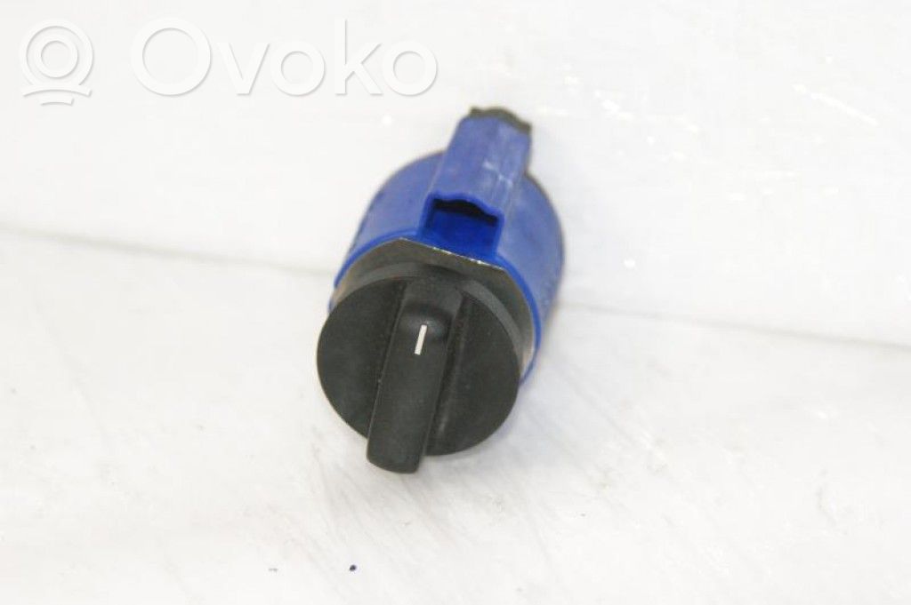 Light switch   61318363687