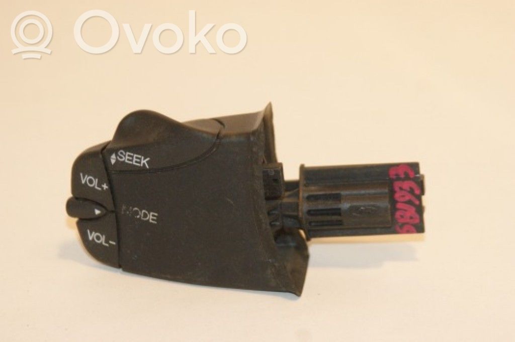 Ford Focus Multifunctional control switch/knob 