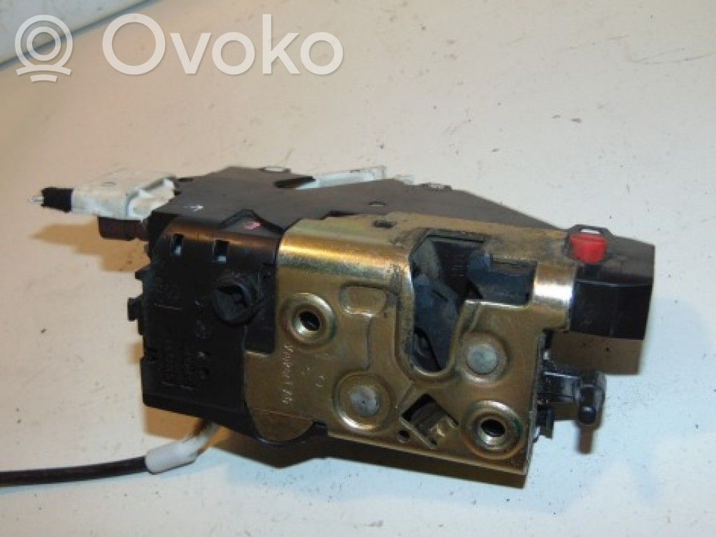 Zamek drzwi tylnych   9138V0,9138N7