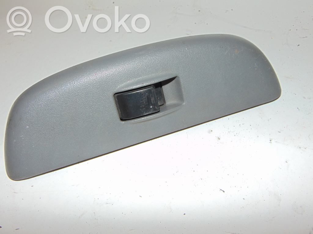 Toyota Yaris Verso Electric window control switch 