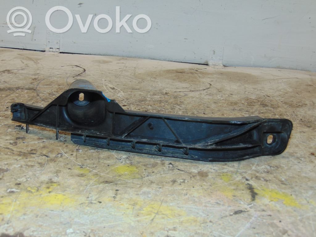 Front bumper mounting bracket   1K0807889B