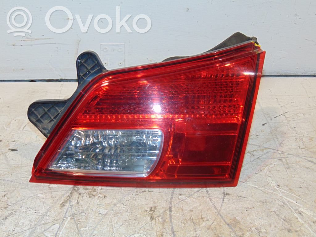 Subaru Legacy Tailgate rear/tail lights 