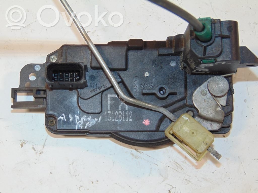 Front door lock   5134206,13128112,13210749