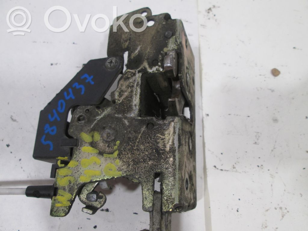Mercedes-Benz Sprinter W901 W902 W903 W904 Zamek drzwi przednich 