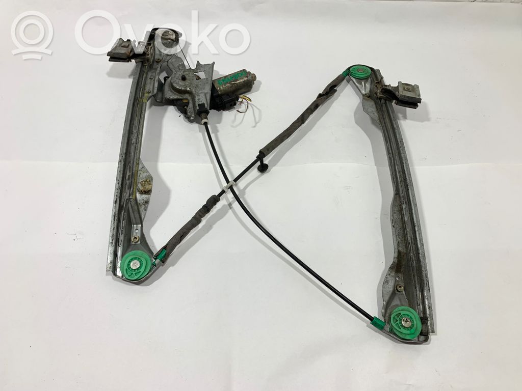 Ford Focus Front door window regulator with motor 