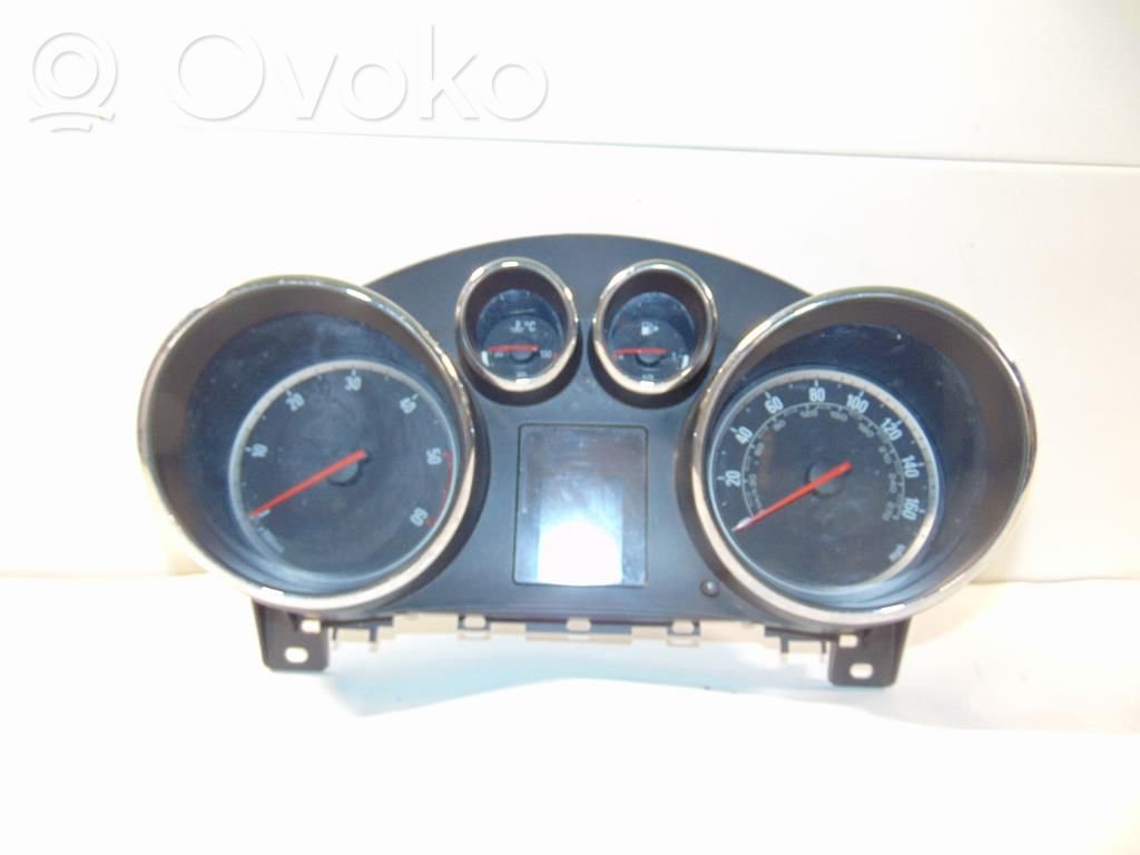 Speedometer (instrument cluster)   13355667,1256866