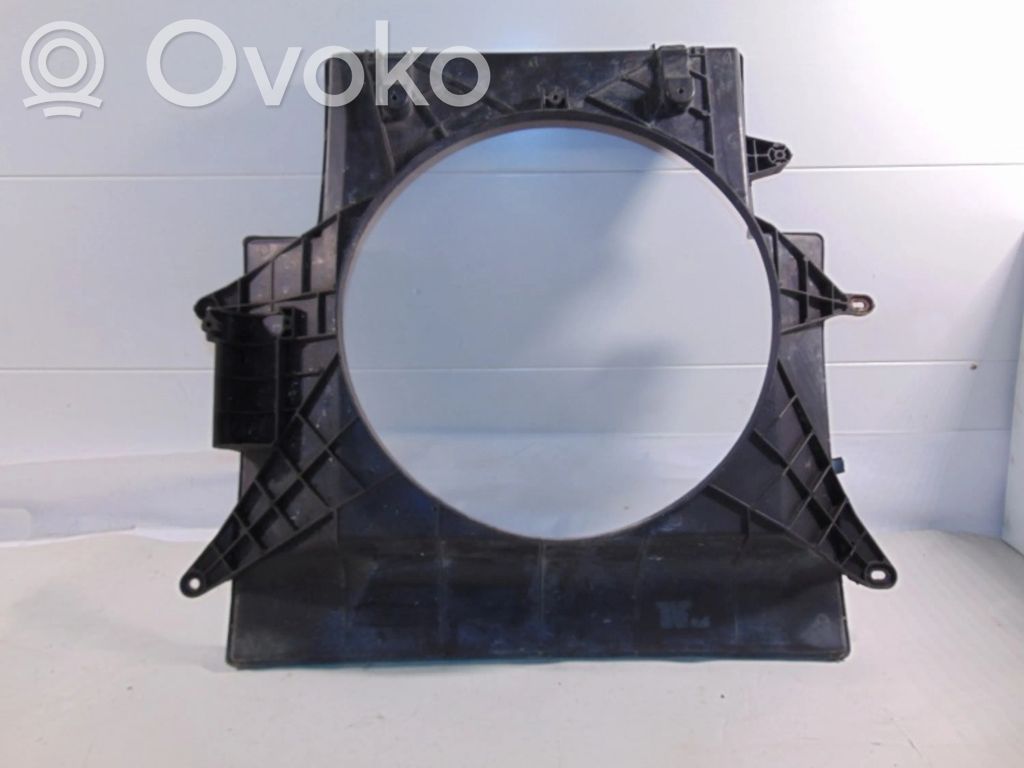 Iveco Daily 3rd gen Aro de refuerzo del ventilador del radiador 