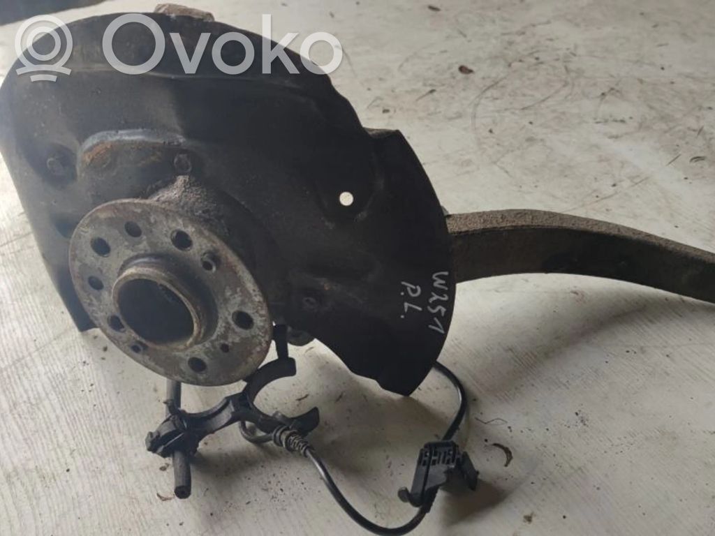 Mercedes-Benz R W251 Zwrotnica koła przedniego 