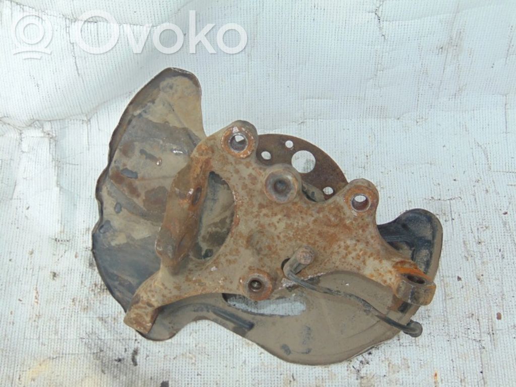 Zwrotnica koła przedniego   A2093320001,A2043320101,A2093300325