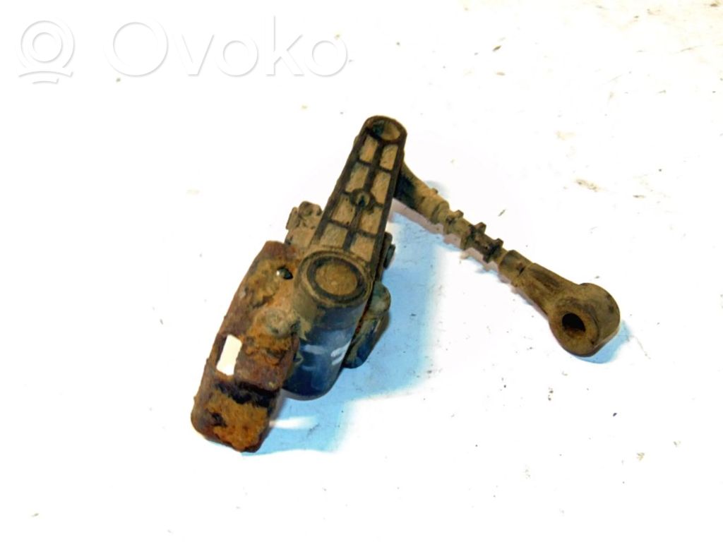 Czujnik poziomowania tylnego zawieszenia pneumatycznego   LR013915,AH223C097AB