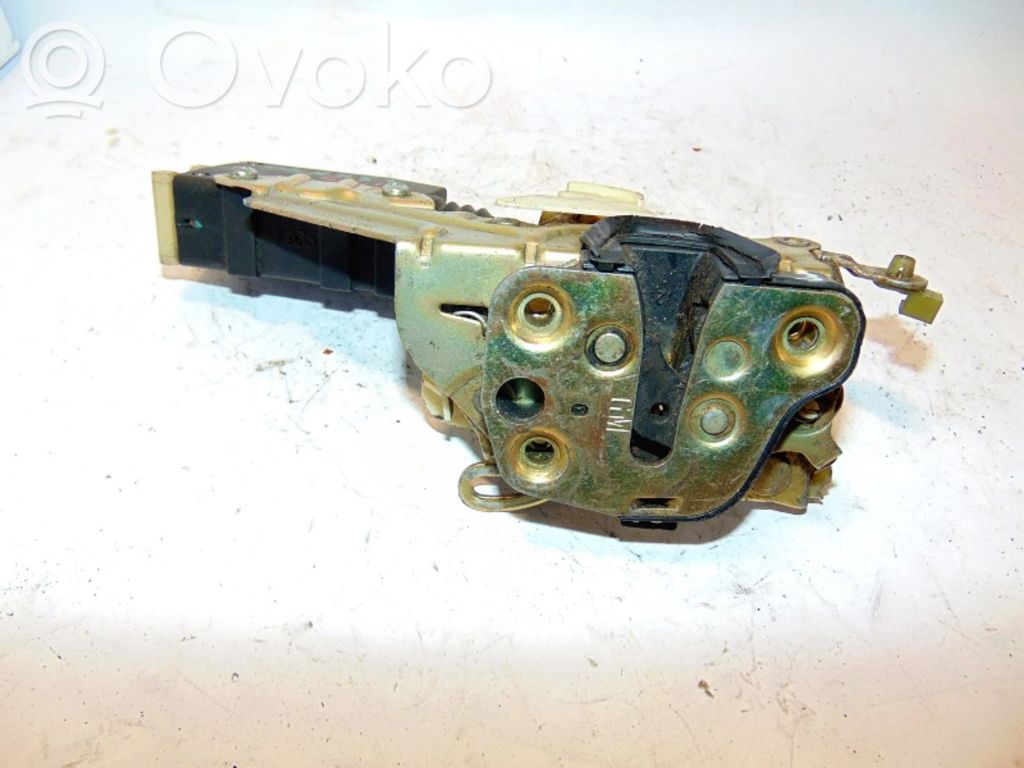 Opel Astra F Front door lock 