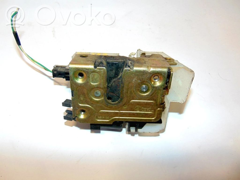 Renault Megane I Etuoven lukko 