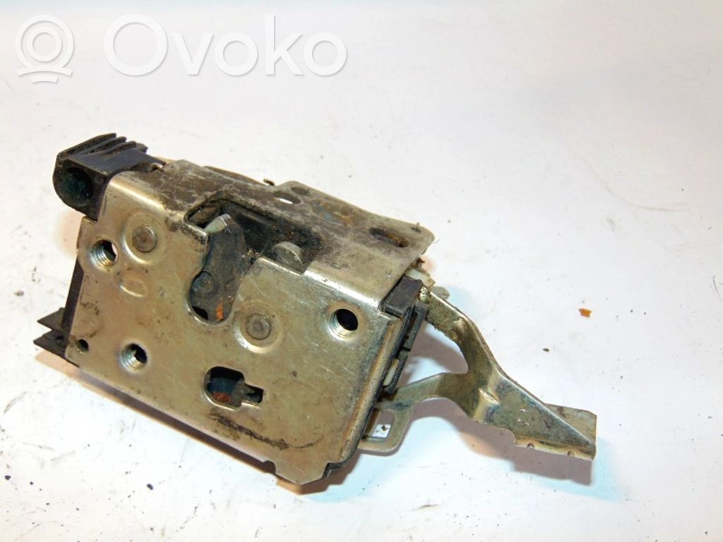 Peugeot Boxer Zamek drzwi przednich 