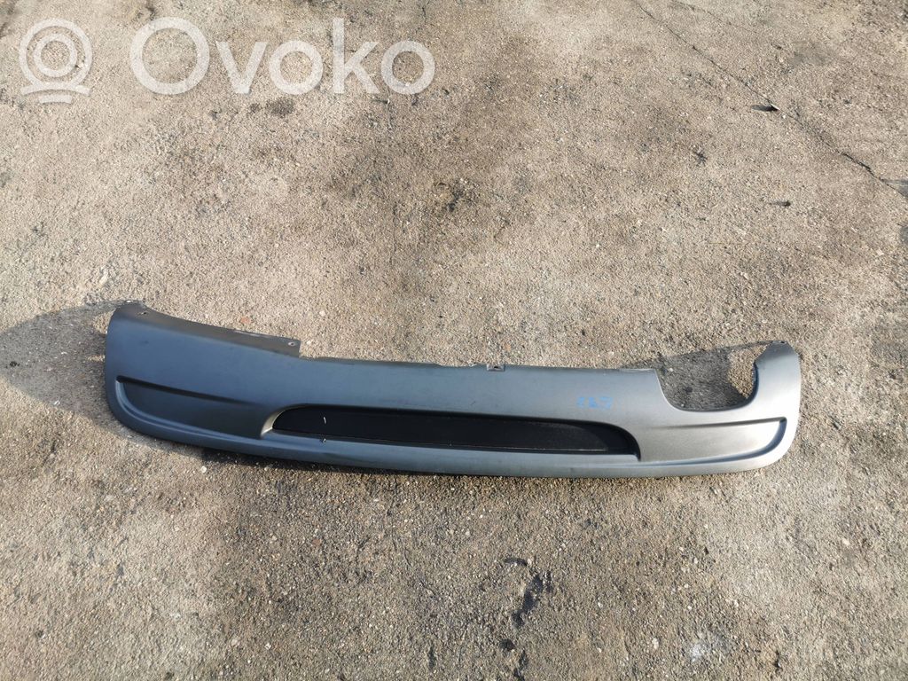 BMW 1 E82 E88 Apakšējā bampera daļa 