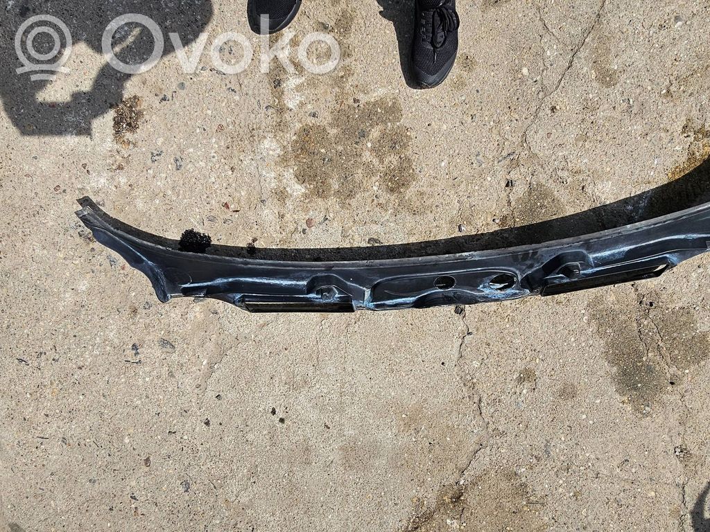 BMW 3 E90 E91 Wiper trim 