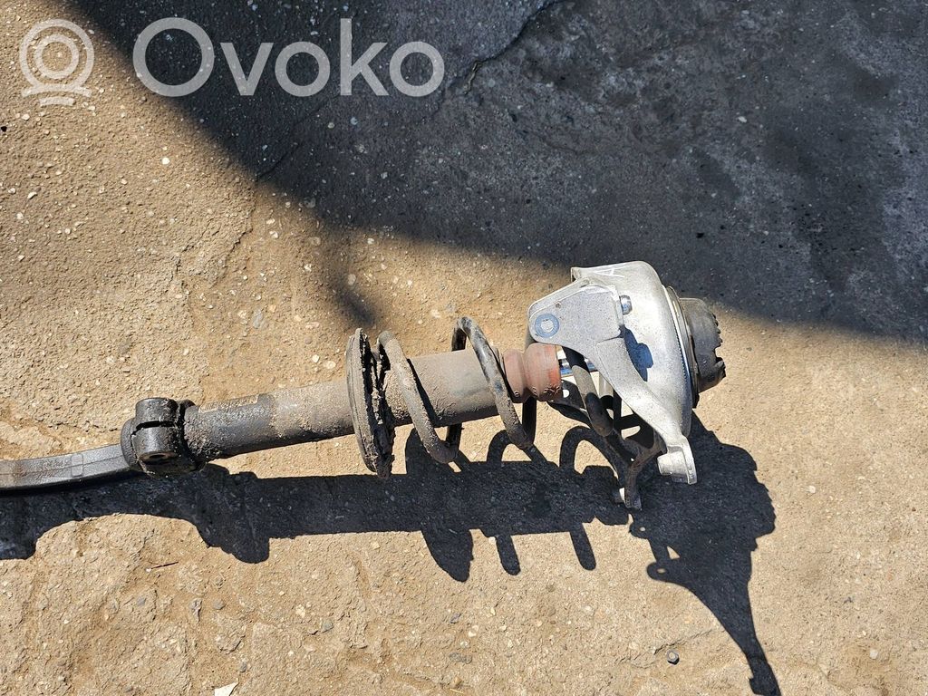Priekšpusē amortizators   8F0413031AA