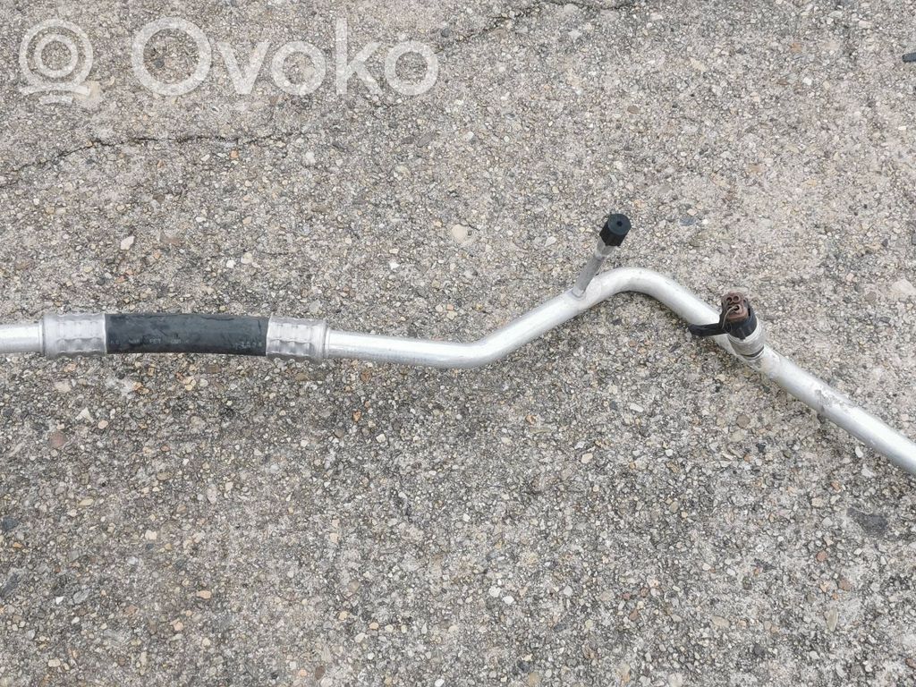 Air conditioning (A/C) pipe/hose