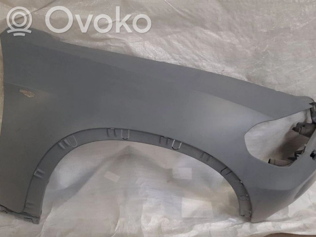 BMW X5 E70 Sparnas 