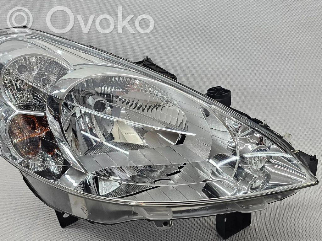 Citroen Berlingo Lampa przednia 