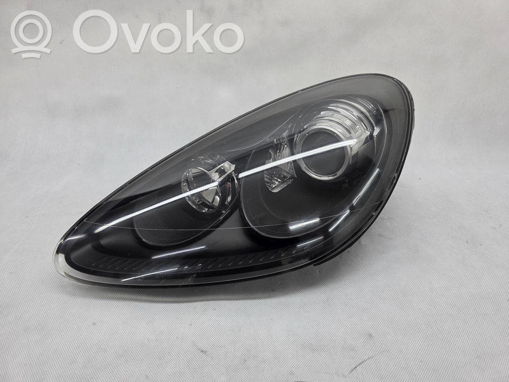Porsche Cayenne (92A) Lampa przednia 