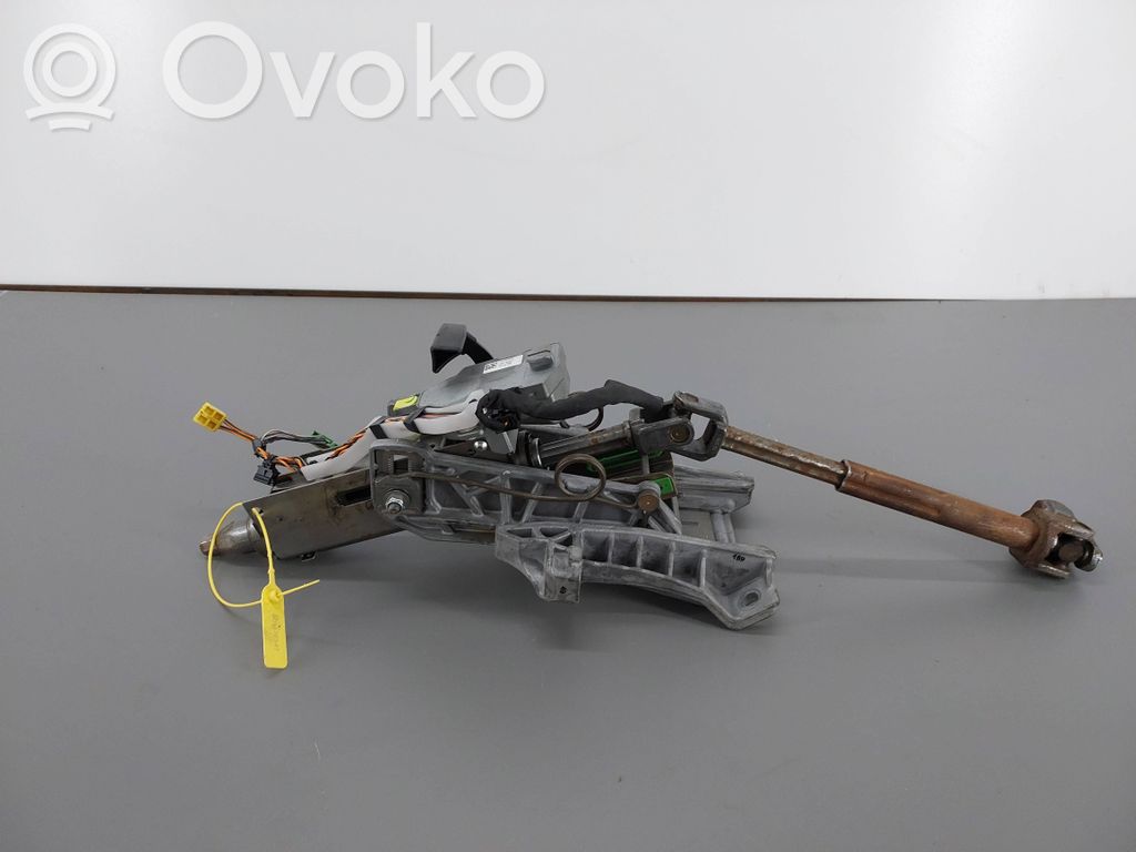 Volvo V50 Steering wheel axle 