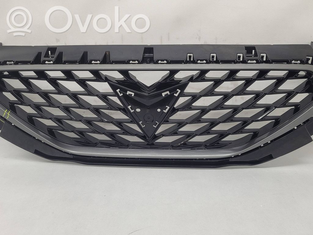Cupra Formentor Front bumper upper radiator grill 