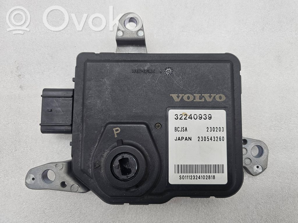 Volvo XC40 Gearbox control unit/module 