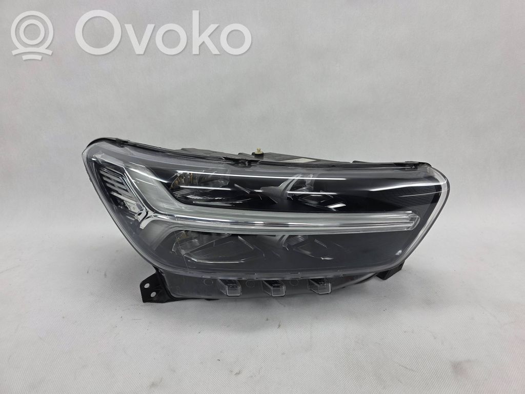 Volvo XC40 Etu-/Ajovalo 