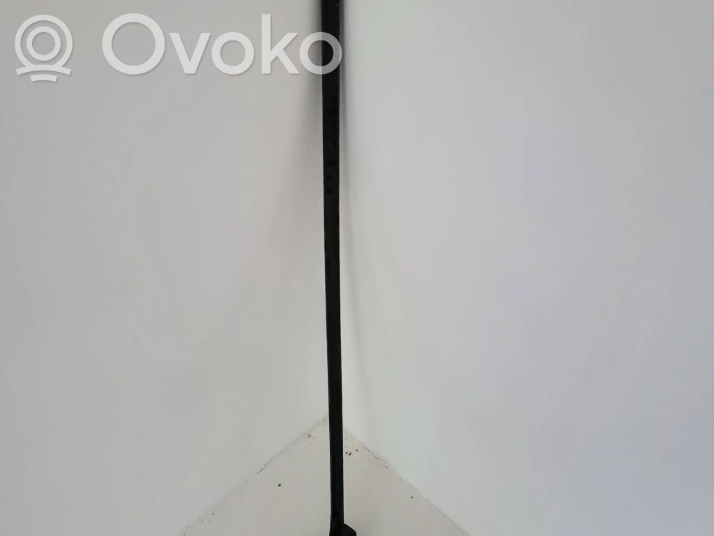 Hyundai Tucson TL Belka zderzaka przedniego 