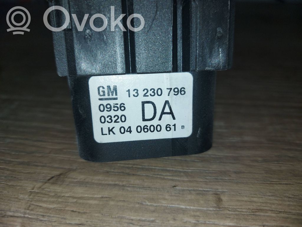 Light switch   13230796,0956,0320,LK04060061