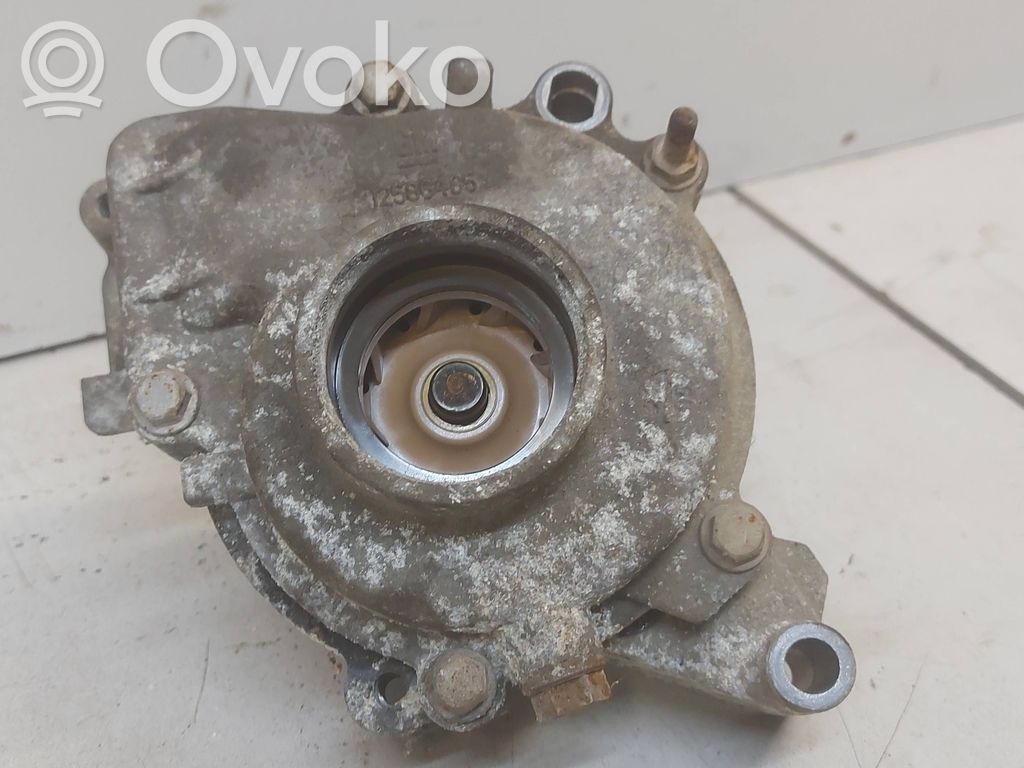 Opel Zafira B Pompe de circulation d'eau 