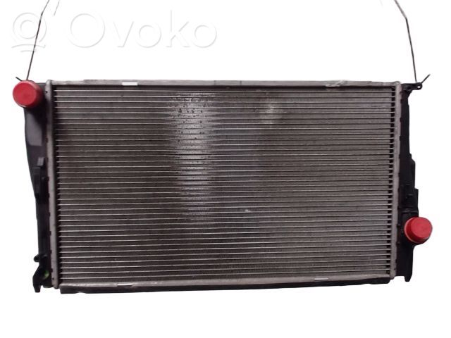 BMW 3 E92 E93 Aušinimo skysčio radiatorius 