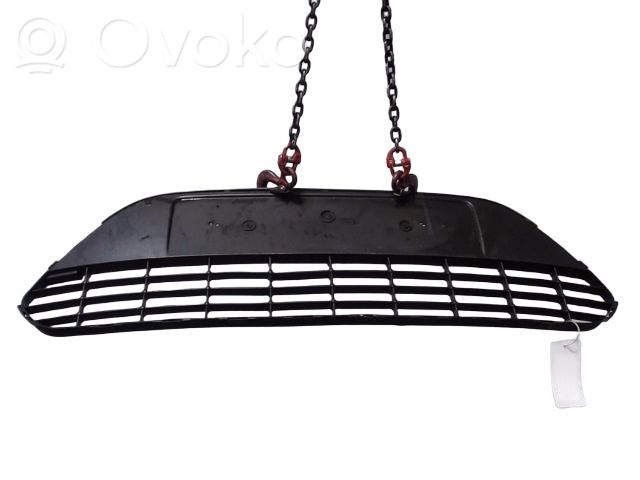 Ford Focus Front bumper lower grill 