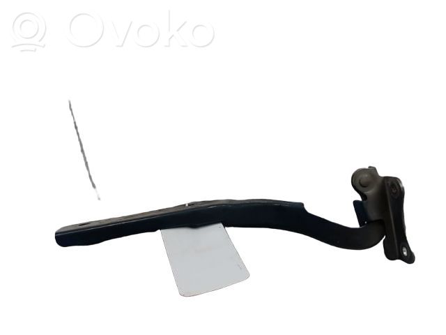Suzuki Alto Konepellin saranat 