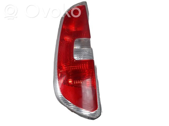 Lampa tylna   5J7945111,16863531,177038,2201562,293072,428017,5J7945111,5J7945112,6651913LUE,75300711A1,7641931,7801691,SK3264154,SK3264154VIS