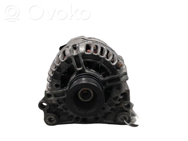 Volkswagen Polo IV 9N3 Alternator 