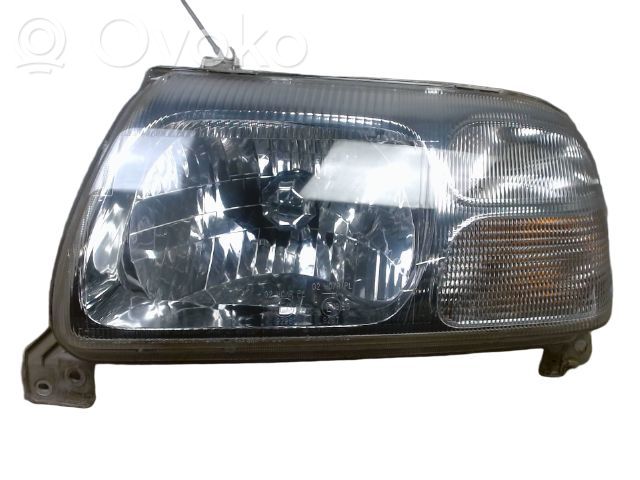 Suzuki Grand Vitara I Lampa przednia 