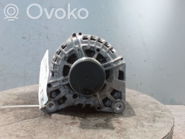 Renault Clio IV Ģenerators 