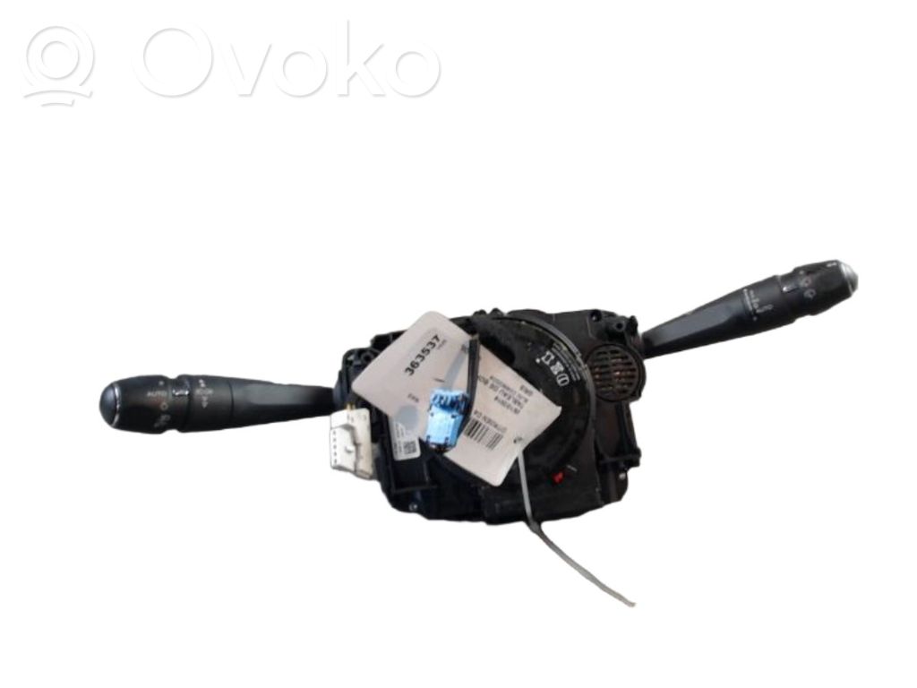Citroen C4 II Pyyhkimen/suuntavilkun vipukytkin 