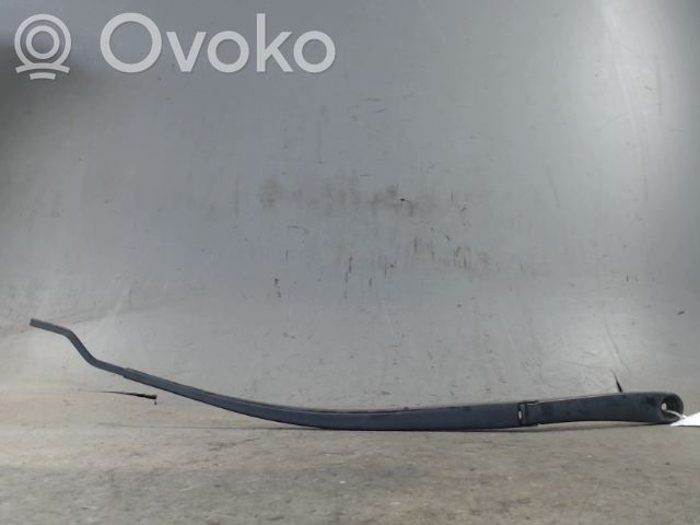 KIA Rio Etupyyhkimen sulan varsi 
