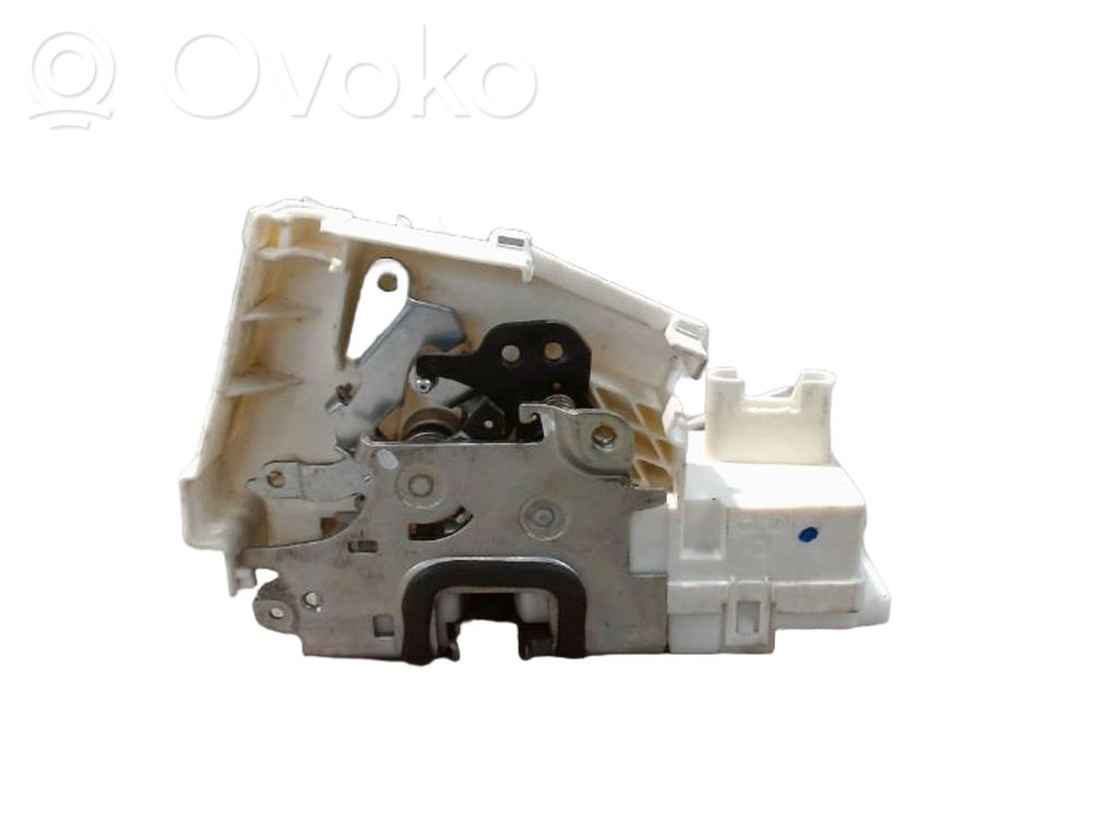 Mercedes-Benz B W245 Front door lock