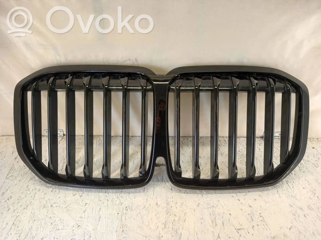 Atrapa chłodnicy / Grill   24548958094566,21454110
