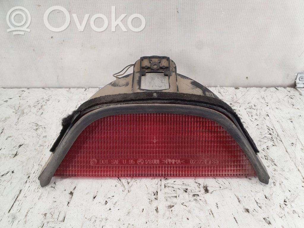 BMW 5 E39 Third/center stoplight 