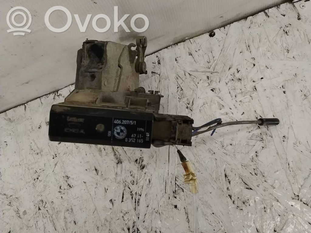 BMW 5 E39 Încuietoare ușă spate 